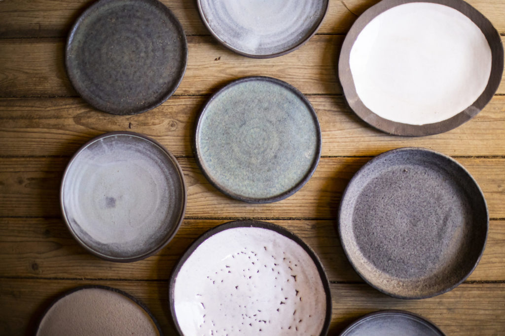 Assiettes de différentes gammes